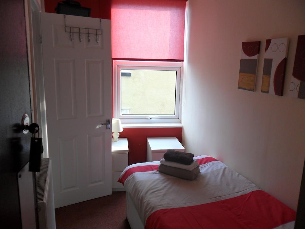Oyo Main Top Hotel Widnes Chambre photo