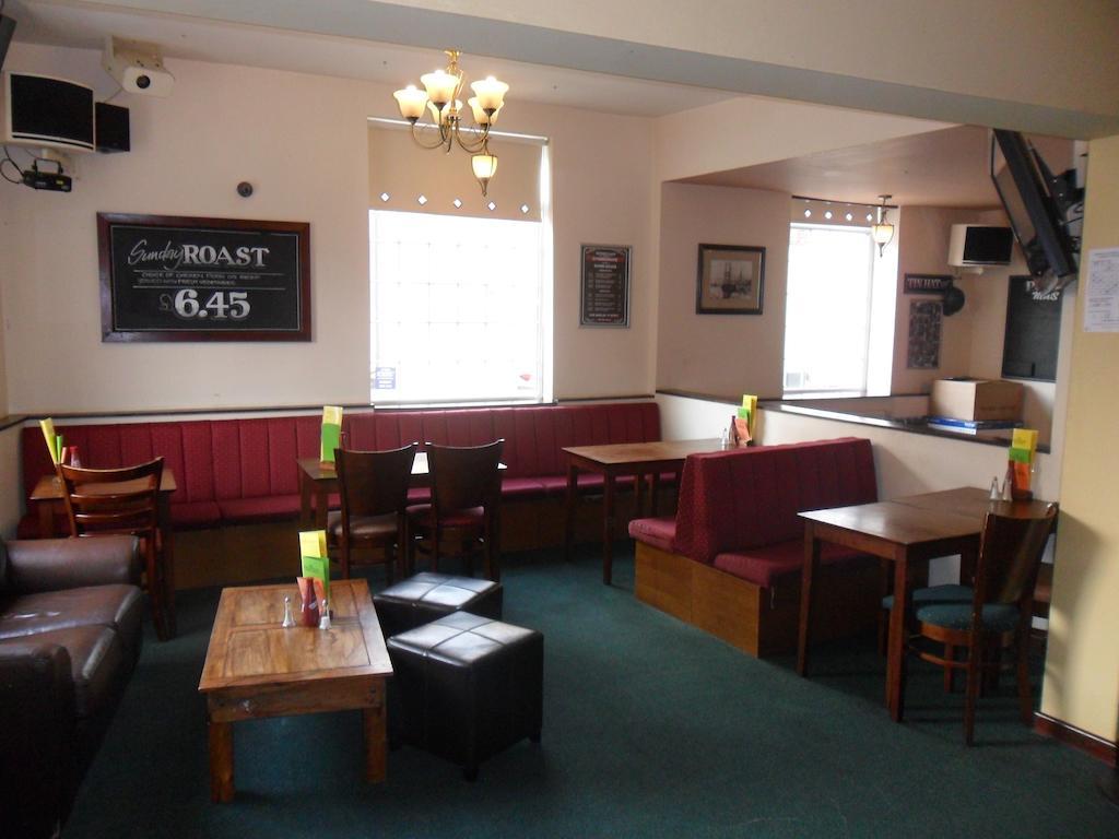 Oyo Main Top Hotel Widnes Extérieur photo