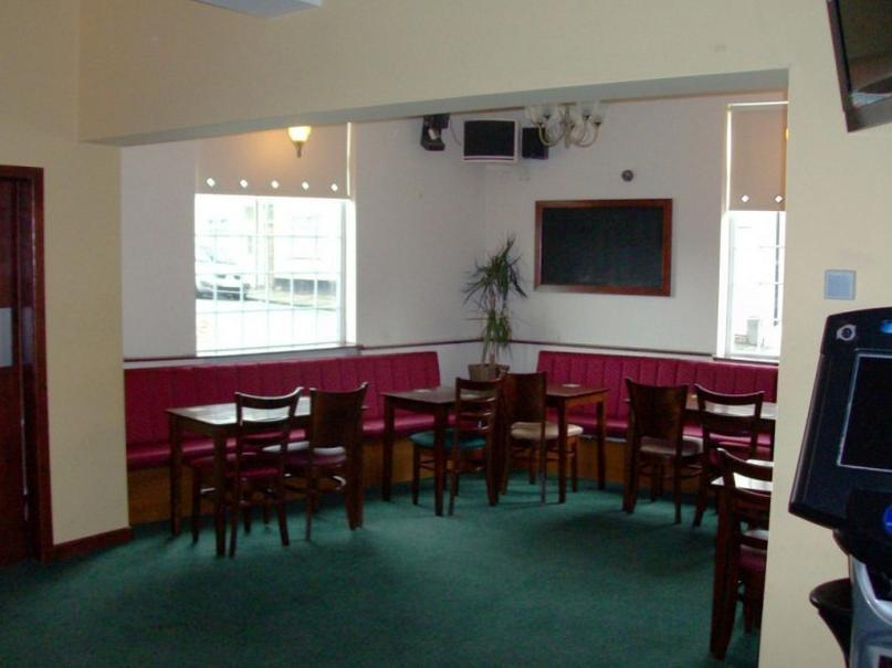 Oyo Main Top Hotel Widnes Extérieur photo
